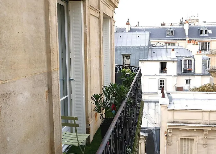Le Ciel De Paris - Montparnasse & Jardin Du Luxembourg Bed and Breakfast